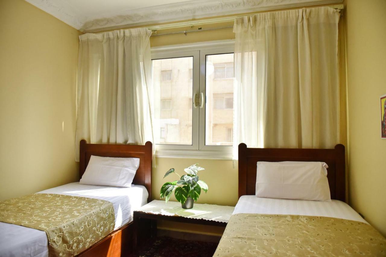 Two-Bedroom Apartment at Mohamed Farid Street Kairo Eksteriør bilde