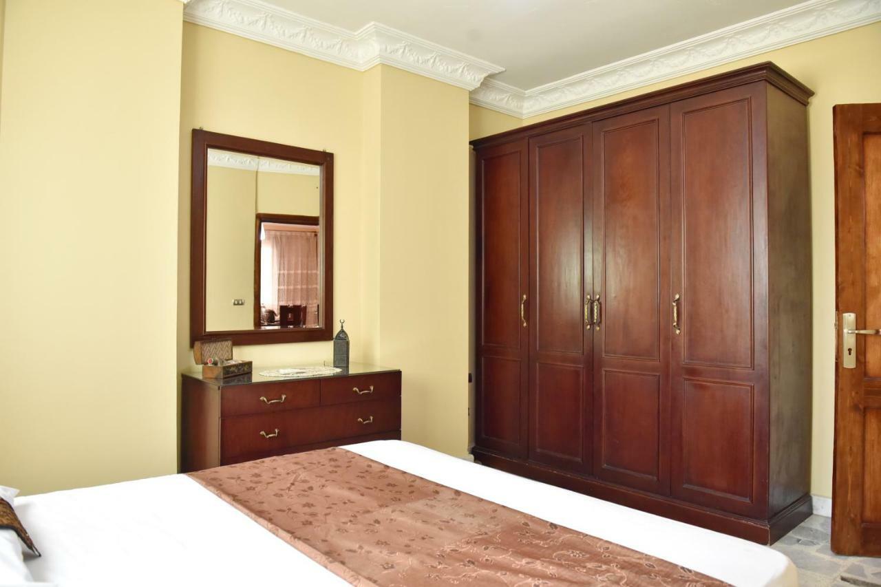 Two-Bedroom Apartment at Mohamed Farid Street Kairo Eksteriør bilde