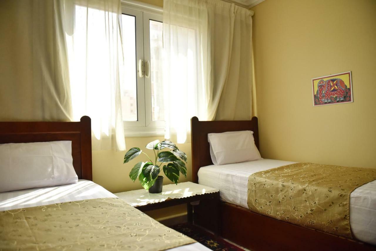 Two-Bedroom Apartment at Mohamed Farid Street Kairo Eksteriør bilde