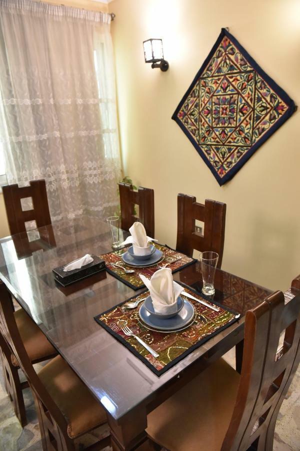 Two-Bedroom Apartment at Mohamed Farid Street Kairo Eksteriør bilde