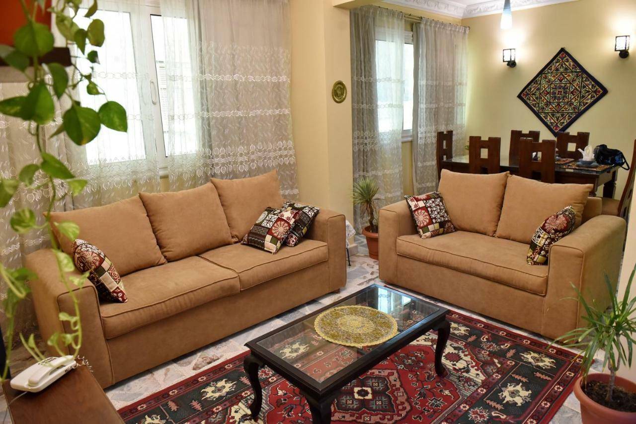 Two-Bedroom Apartment at Mohamed Farid Street Kairo Eksteriør bilde