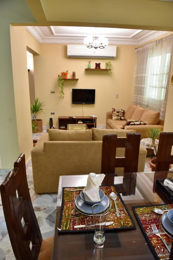 Two-Bedroom Apartment at Mohamed Farid Street Kairo Eksteriør bilde